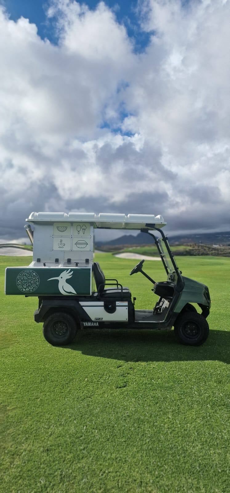 Buggy Bar serving on course
